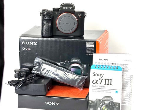 Sony alpha a7r iii - sony,
